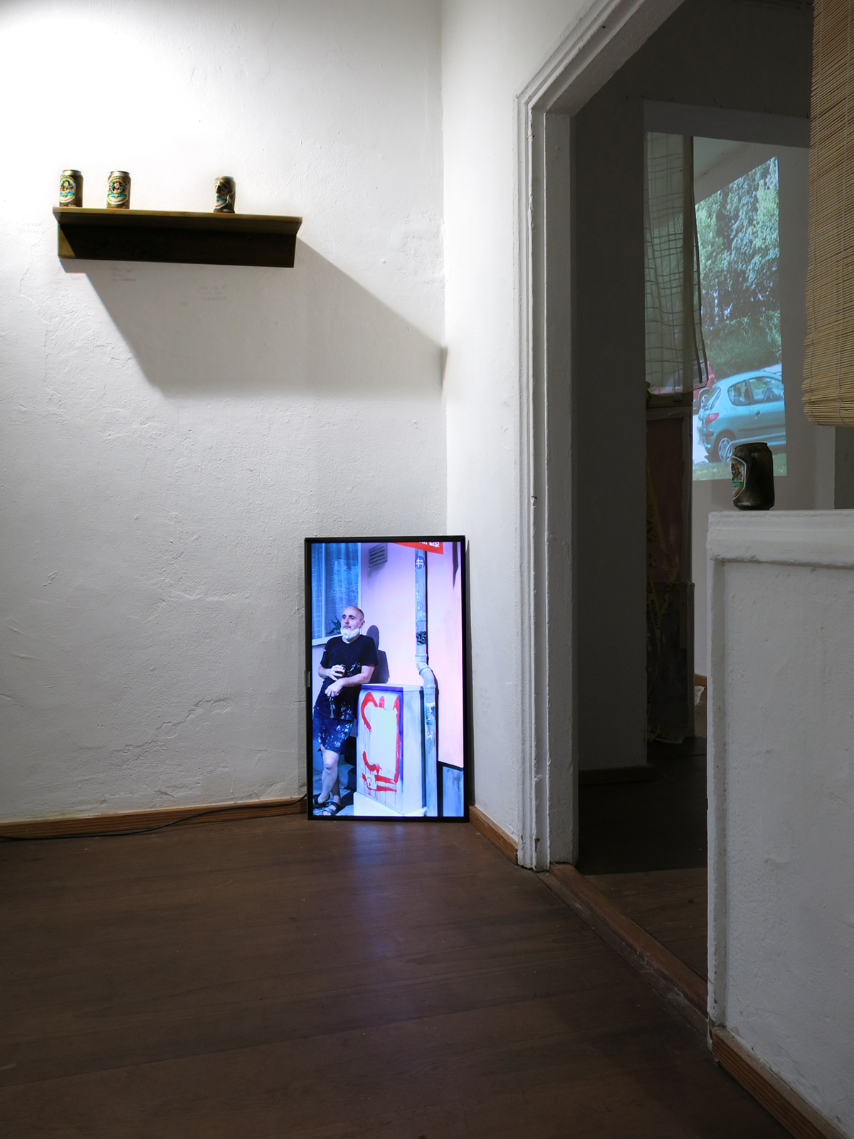 Ansicht Monitor, Gabi Blum, Dreckige Ecke & the fabulous Trafo Bar